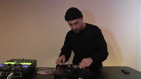 DJ RASP - FREESTYLE CUTS ON NUMARK PT01 SCRATCH
