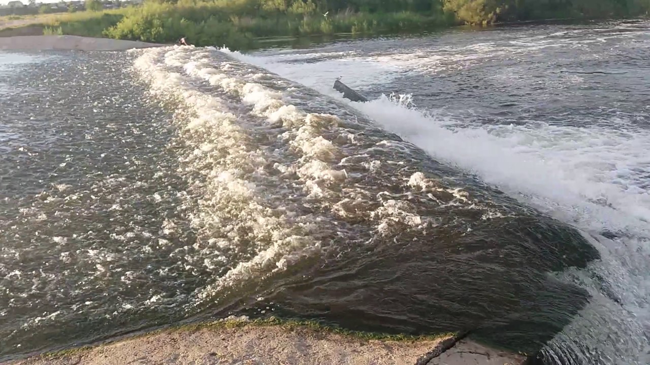 Платина ютуб. Платина Джамбул. Река Тобол Костанай. Дамба на Тоболе в Казахстане. Костанай дамба.