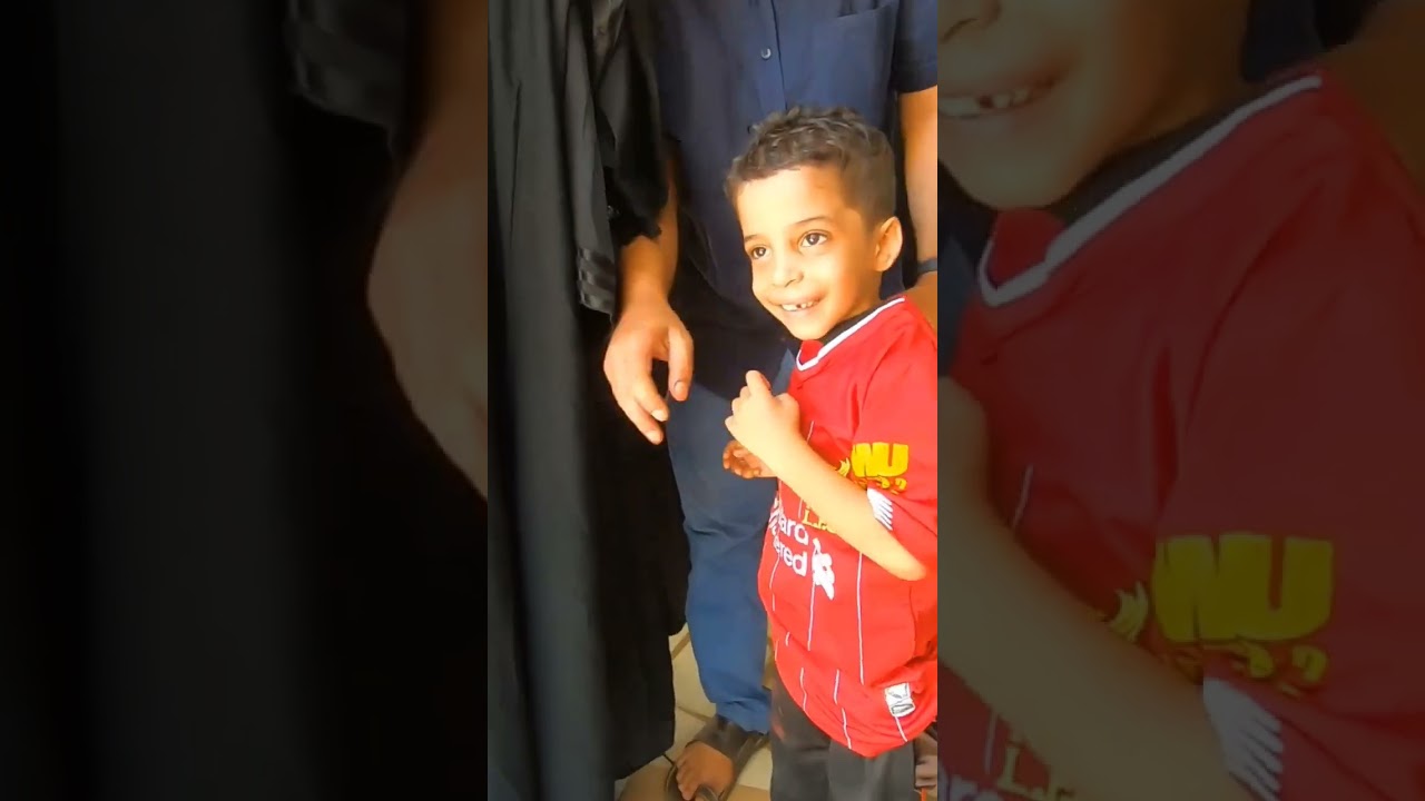 Why I wear a Liverpool shirt when I travel... 😄 