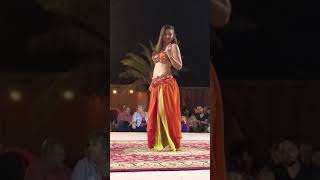 Hot belly dance at Desert safari !! hot dubai dance