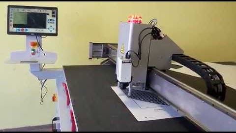 CNC cutting plotter with CNC Vision based on myCNC-ET7