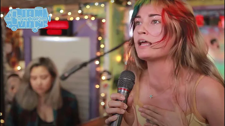 LAUREN RUTH WARD - "Valhalla" (Live at JITV HQ in ...