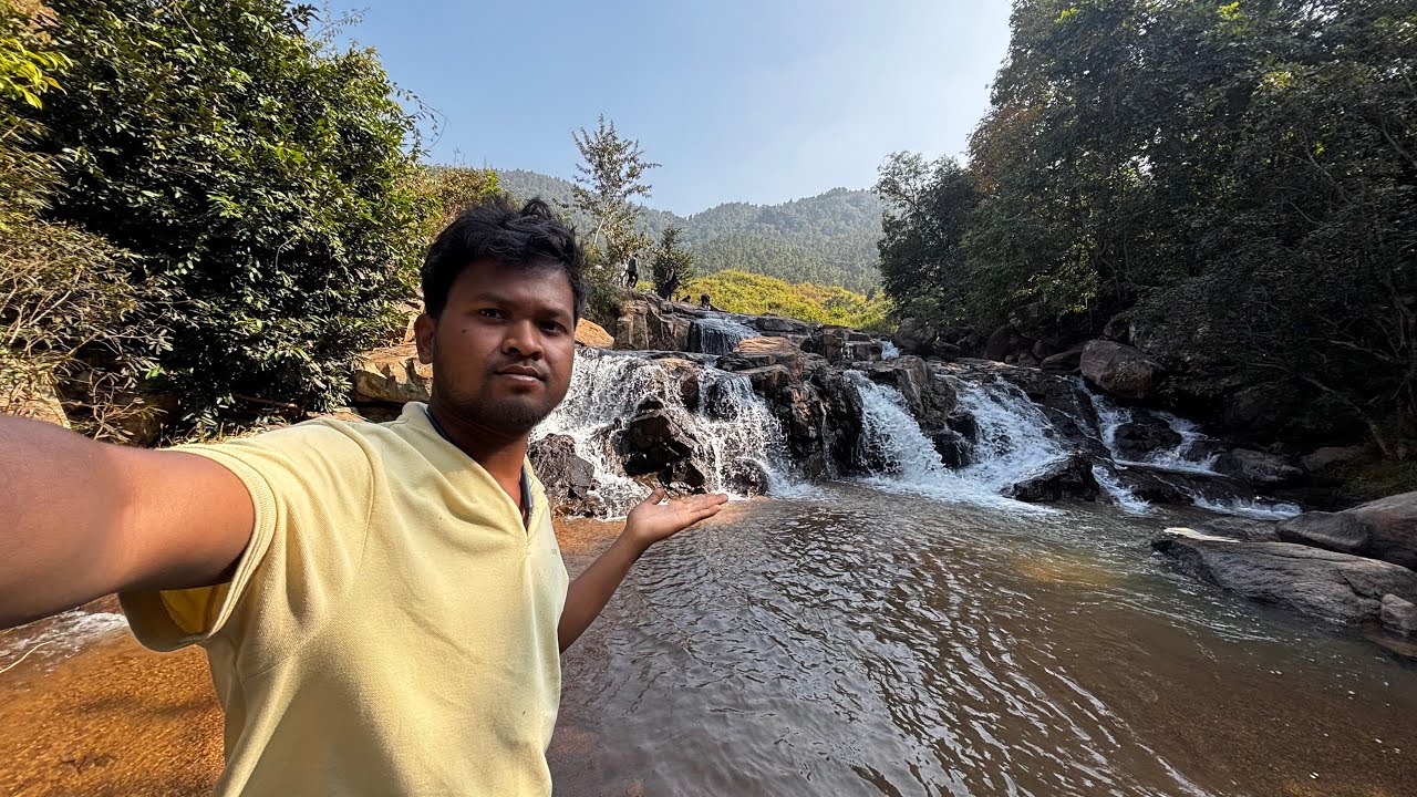 Duniya Ki Sabse Khubsurat Jagah 🌍 | Dosto Ke Sath Picnic 😜