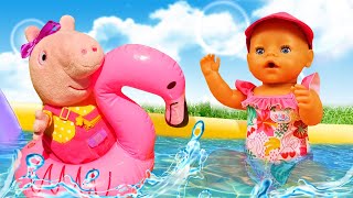 Vauvanuket ja lelut uimaaltaassa | Lasten videoita Baby Born nukesta