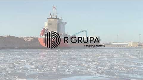 Birch pulpwood loading in winter