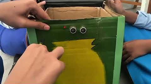 Membuat miniatur tempat sampah otomatis dari kardus tugas IoT XI TKJ 2 2025  