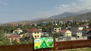 Идем с сыном сдавать тестирование на поступление в эко-школу Живая Вселенная. Экскурсия по двору