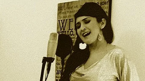 Manuela Mora