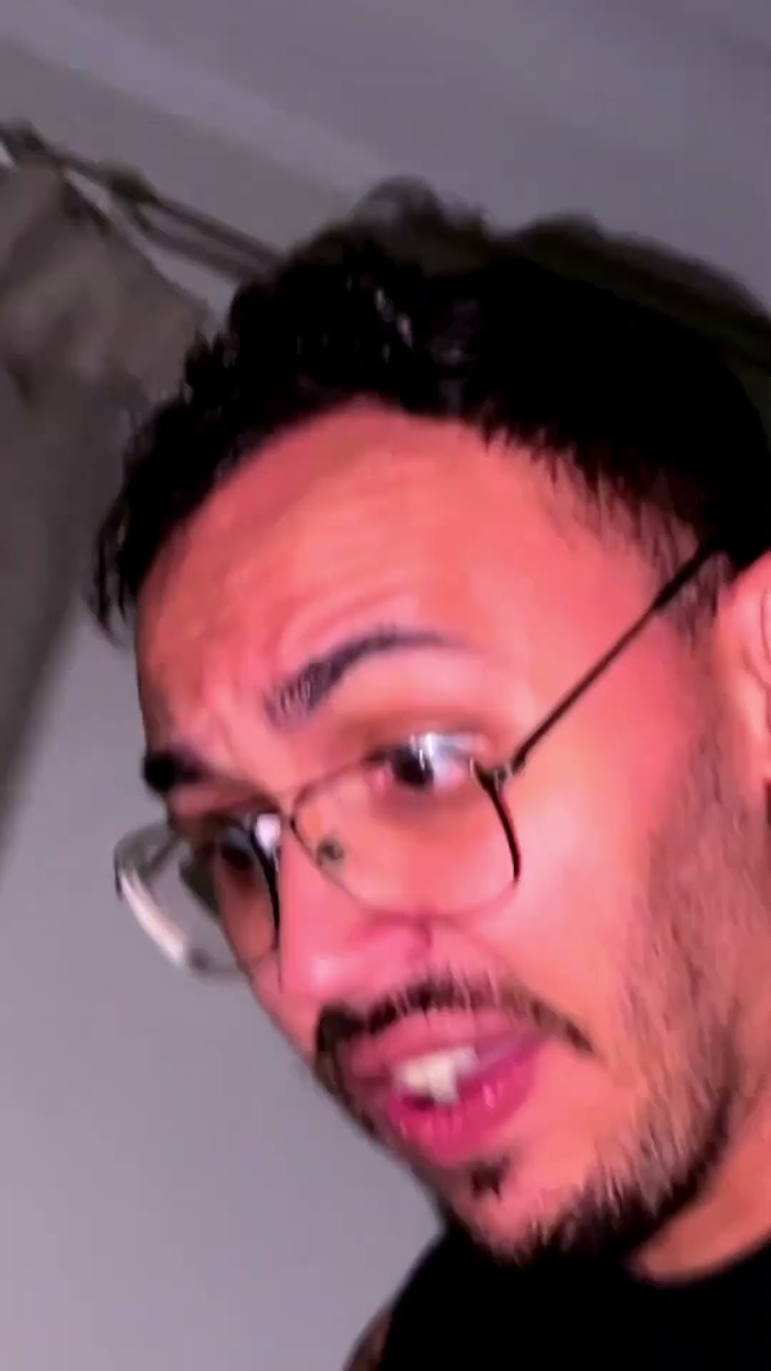 QUE LÍNGUA É ESSA?