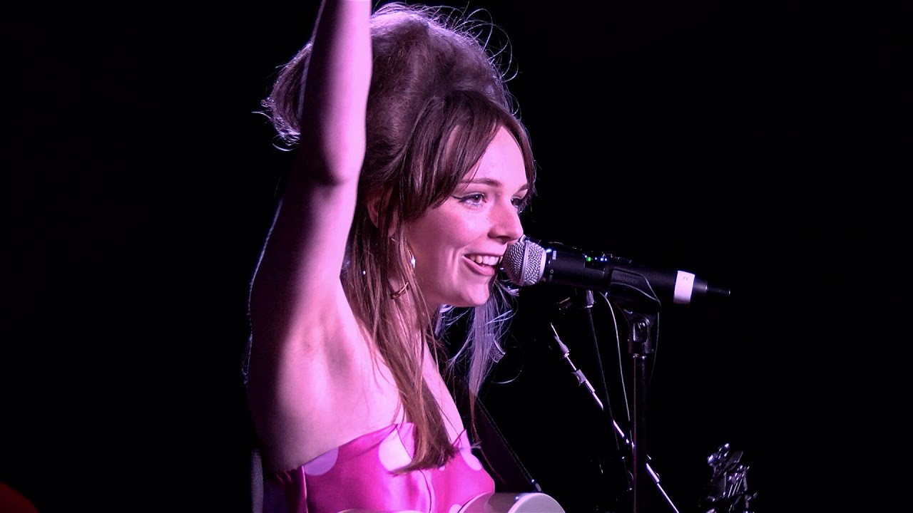 Boisdale Music Awards 2018 Best Newcomer Emily Capell - YouTube