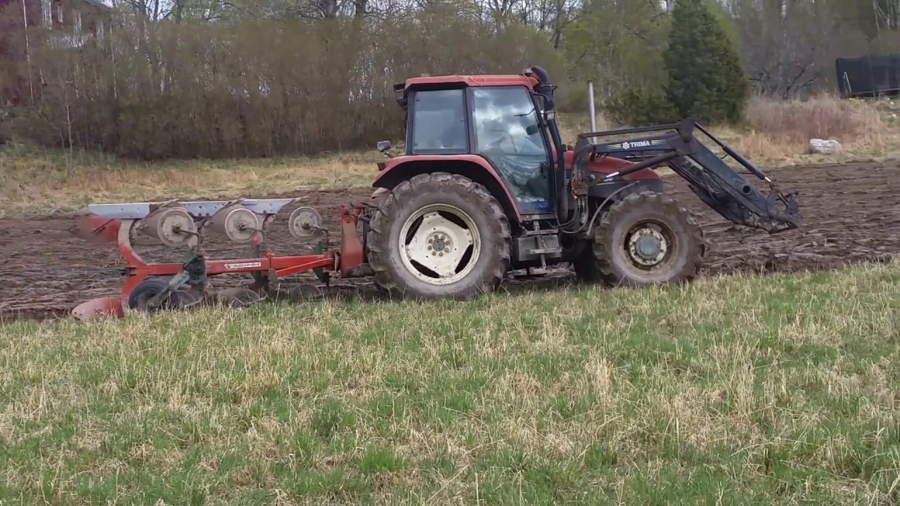 Plöjning med New Holland Ts 100