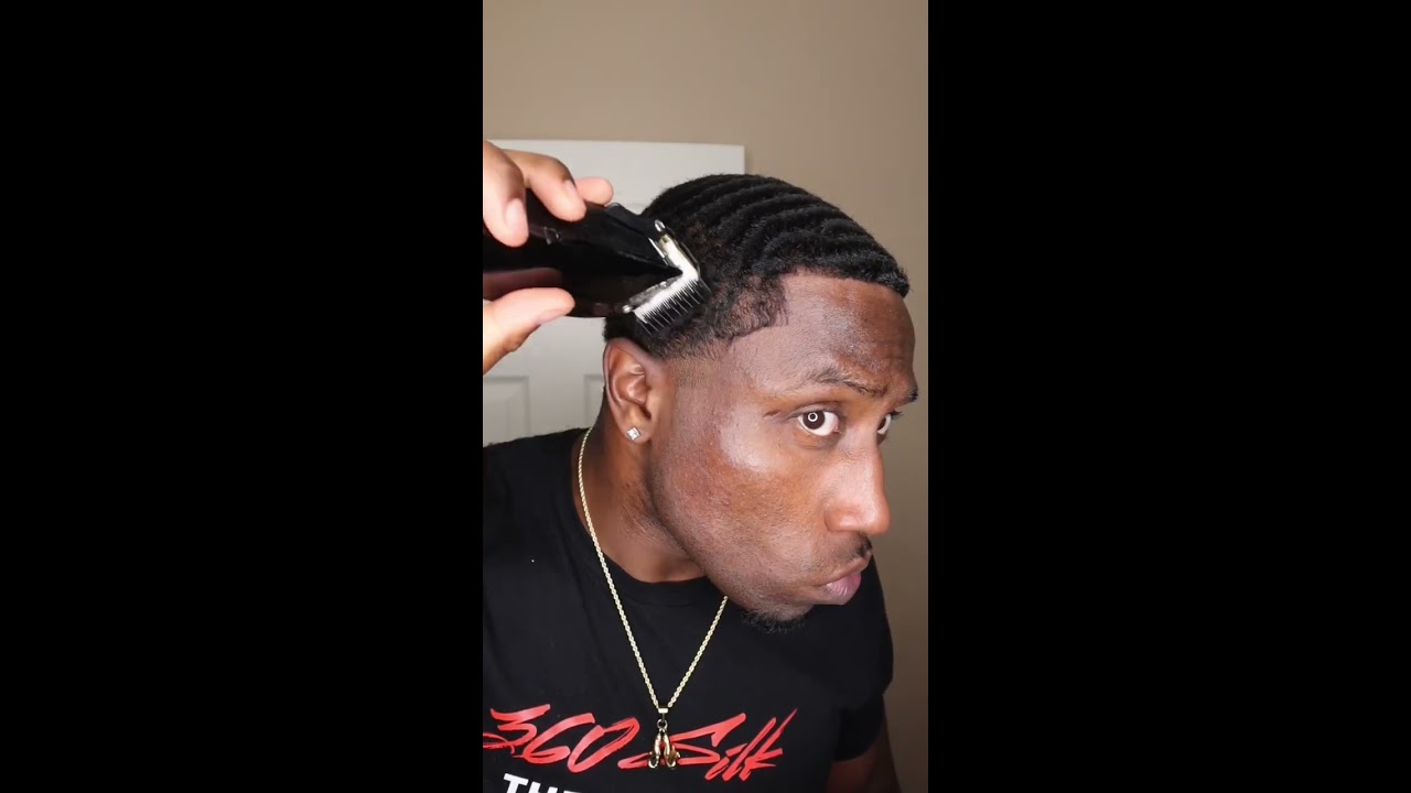 Step By Taper Tutorial I Ll Teach Y All How To Fade The Back Next Haircuttutorial