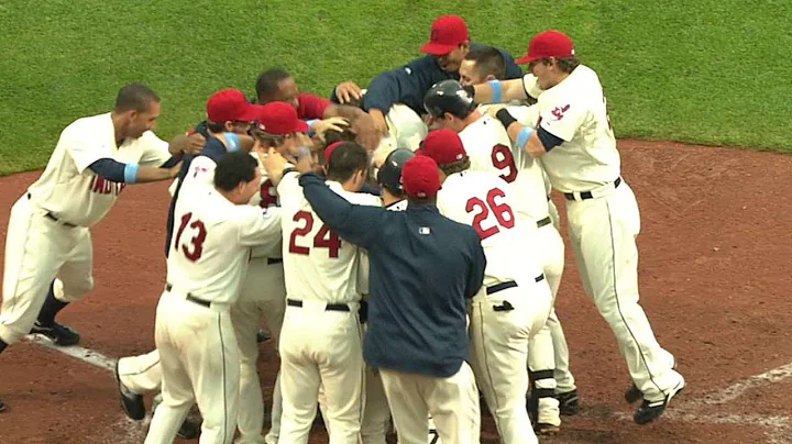 Phelps walks off with a three-run shot
