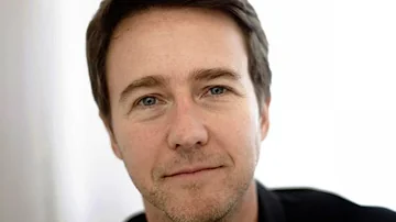 Is Edward Norton an heir?