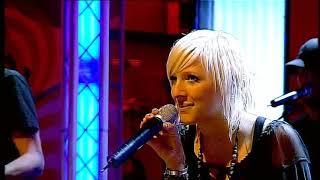 Ashlee Simpson - Boyfriend (TOTP Reloaded Live 2006)