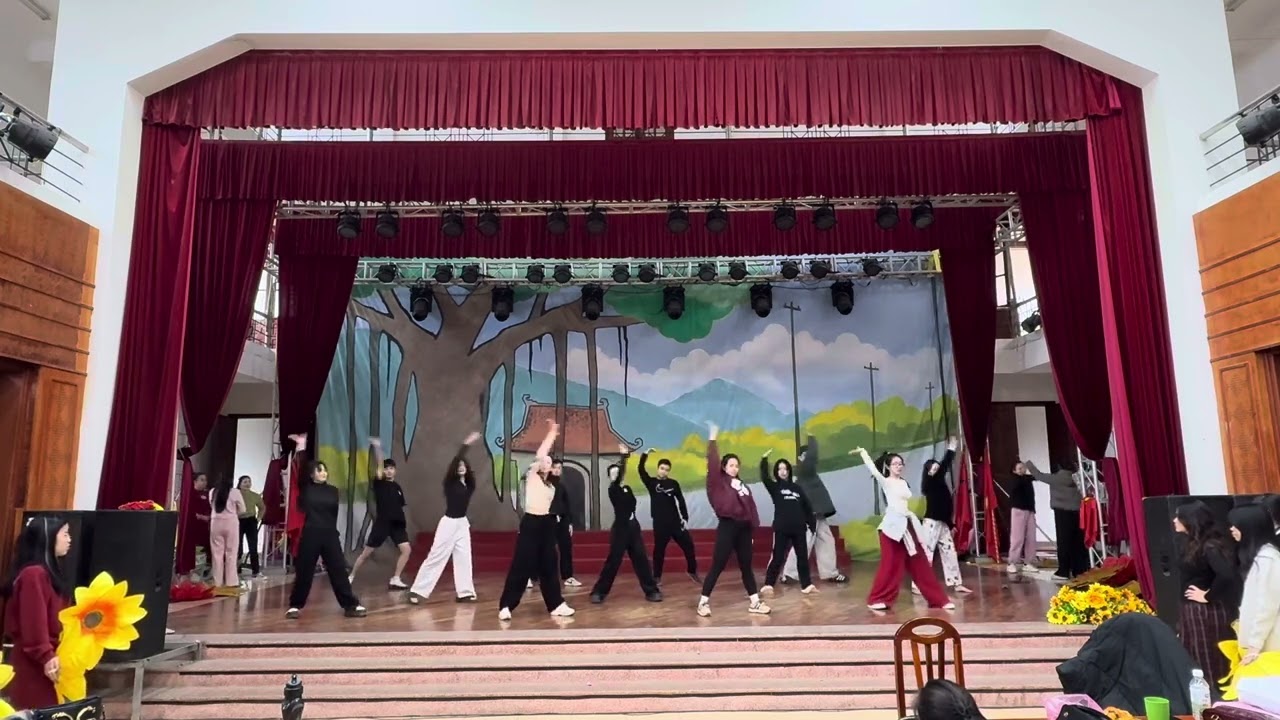 Việt Nam ơi mùa xuân đến rồi (2025)