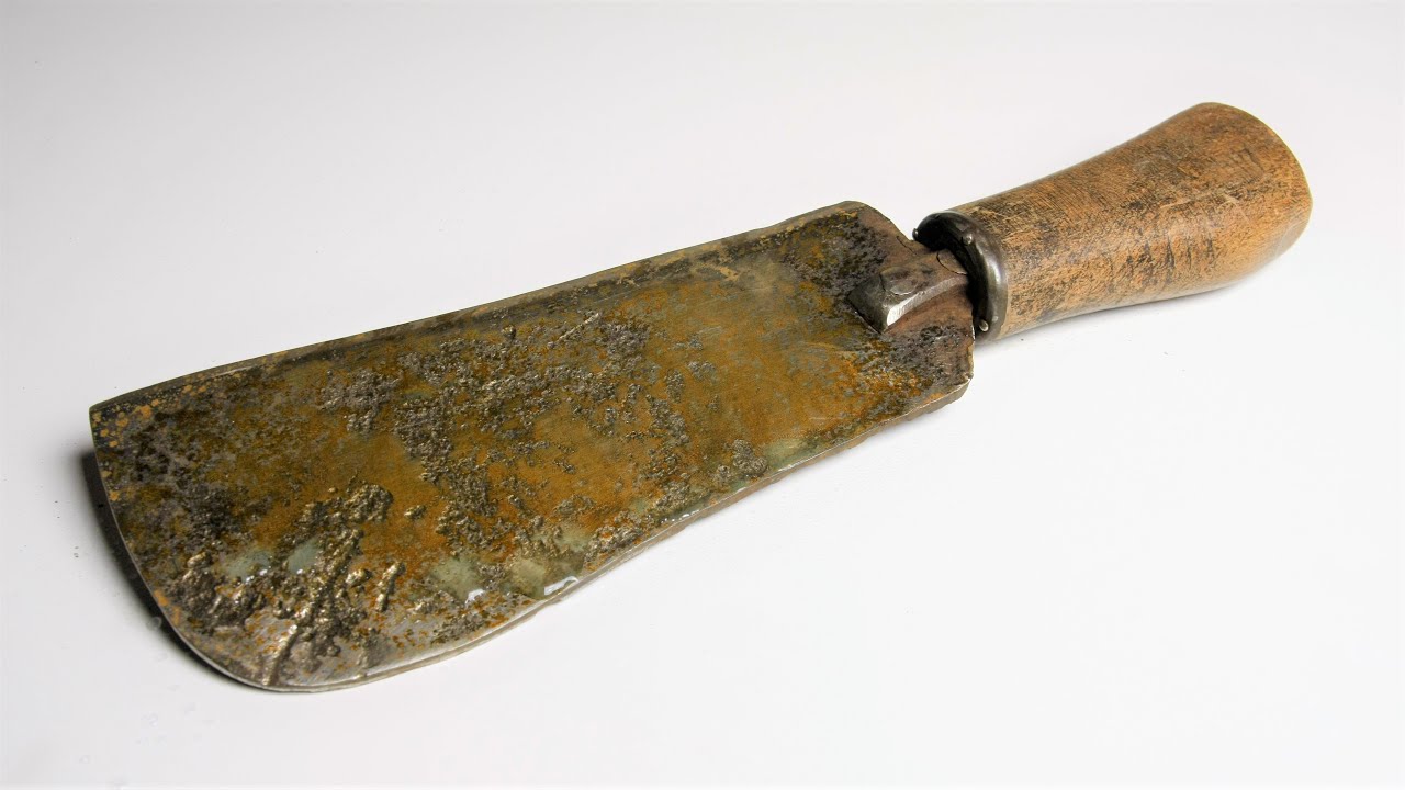 Rust on cleaver timelapse - YouTube