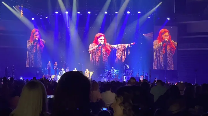 Wynonna I Want to Know What Love Is Live in Duluth...