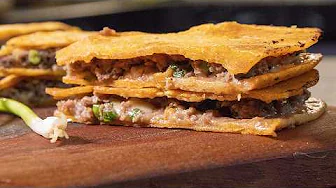 Finger-licking good!!! Flatbread, minced meat and cheese. Tastier than shawarma, burger and pizza