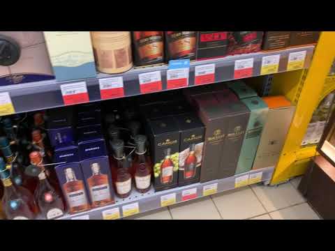 Video: Apa Minuman Beralkohol Yang Diminum Oleh Orang Rusia Moden?