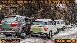 CAR CRASH💥|| SLIDING CAR IN HEAVY SNOWFALL❄️ || LIVE ACCIDENT IN MANALI ||MANALI VLOG😍