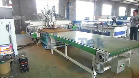 AccTek auto loading unloading CNC router with drill units