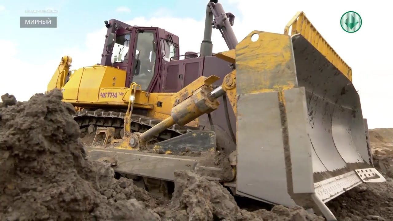 Тест-драйв ЧЕТРА Т40 - YouTube