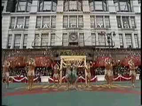 Side Show "We Share Everything" Macy's Thanksgivin...