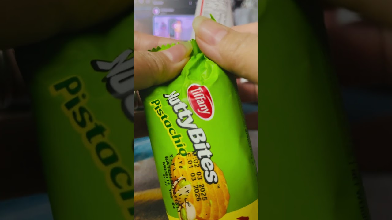 OPENING NUTTY BITES PISTACHIO | TIFFANY 