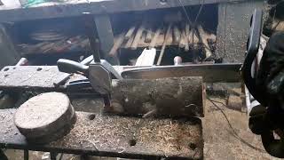 Fabriquer Une Mangeoire En Bois Pour Oiseau Avec Un Rondin