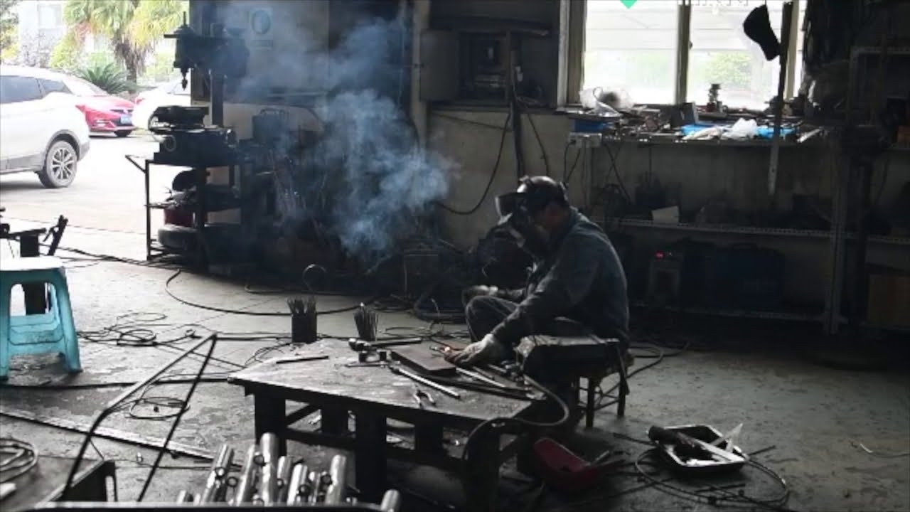 How We Make Our Dinosaurs