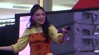 Download Mp3 ANNETH DELLIECIA - MUNGKIN HARI INI ESOK ATAU NANTI | Live Mie Sedap Mall Kota Kasablanka 23-10-2025 Gudang lagu Download Mp3 ANNETH DELLIECIA - MUNGKIN HARI INI ESOK ATAU NANTI | Live Mie Sedap Mall Kota Kasablanka 23-10-2025