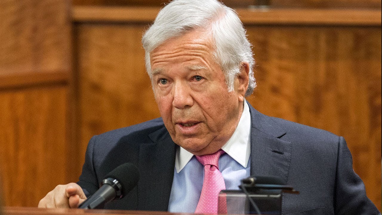 Patriots owner Robert Kraft charged with soliciting prostitution in Jupiter, Fla.