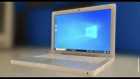 Windows 10 running on a 2006 MacBook!