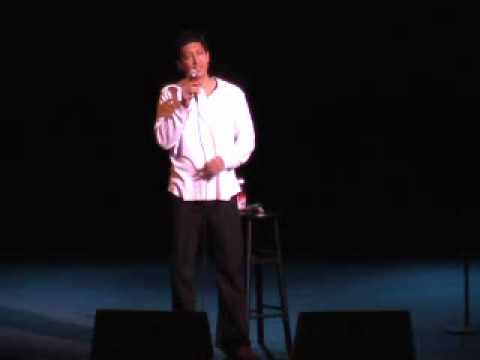 Indian Comedian Dan Nainan Stand Up Comedy for 1800 People!