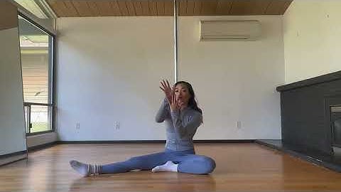 Beginner Floorwork Pole Trick Tutorial: Floor Jade Split