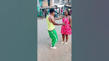 Huyu Nayeee Aliamua Asikiee Poa 