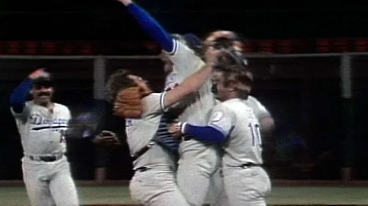 LAD@SF: Reuss gets final out to complete no-hitter
