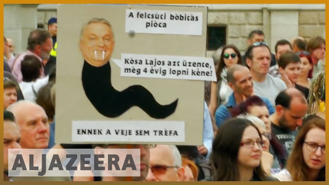المجر: آلاف المتظاهرين في بودابست يحتجون على رئيس الوزراء أوربان | الجزيرة الإنجليزية