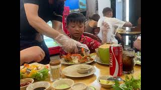20250709 Nha Trang Vietnam Quán Thuỷ Hà 2 - Hải sản tươi sống Dinner 6 help crab shell 