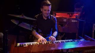 Hip Shaker - Just the two of us - Live im Stagehouse