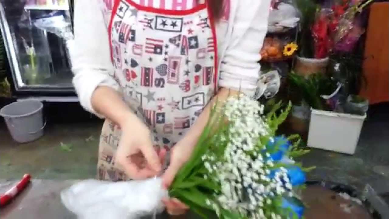 How to Make Blue Roses Hand Bouquet YouTube