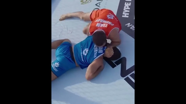Khamzat Chimaev wrestled Arman Tsarukyan 😳 (via @hype.fighting/IG) #shorts