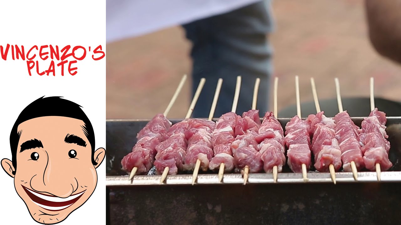 How to make Arrosticini Abruzzesi | Italian lamb skewers feat BBQ Aroma | Vincenzo