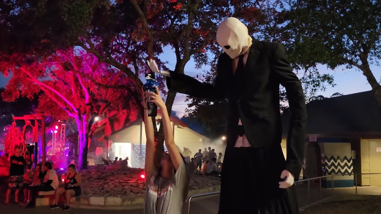 SeaWorld Howl-O-Scream 2021 San Antonio! Slenderman
