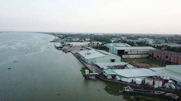 Sông Tiền và khu công nghiệp Sa Đéc