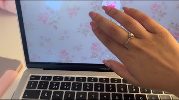 my first ASMR video💗 tapping and scratching around my room! (No talking)
