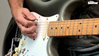 Guitar Lesson: Learn how to play Dinosaur Pile-Up - 11:11