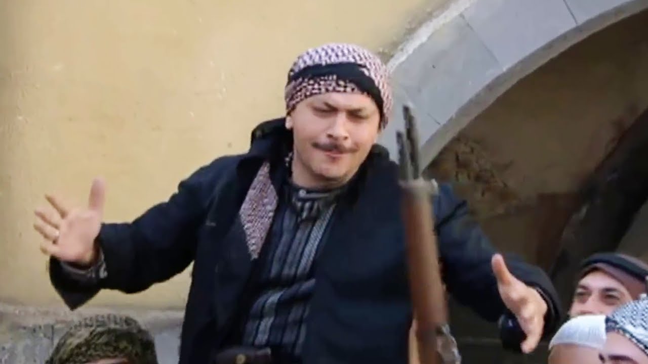 مرجلة أبو العز خلصت الحارة من مصيبة كبيرة من طرف الفرنساوي الله محييك يا عكيد