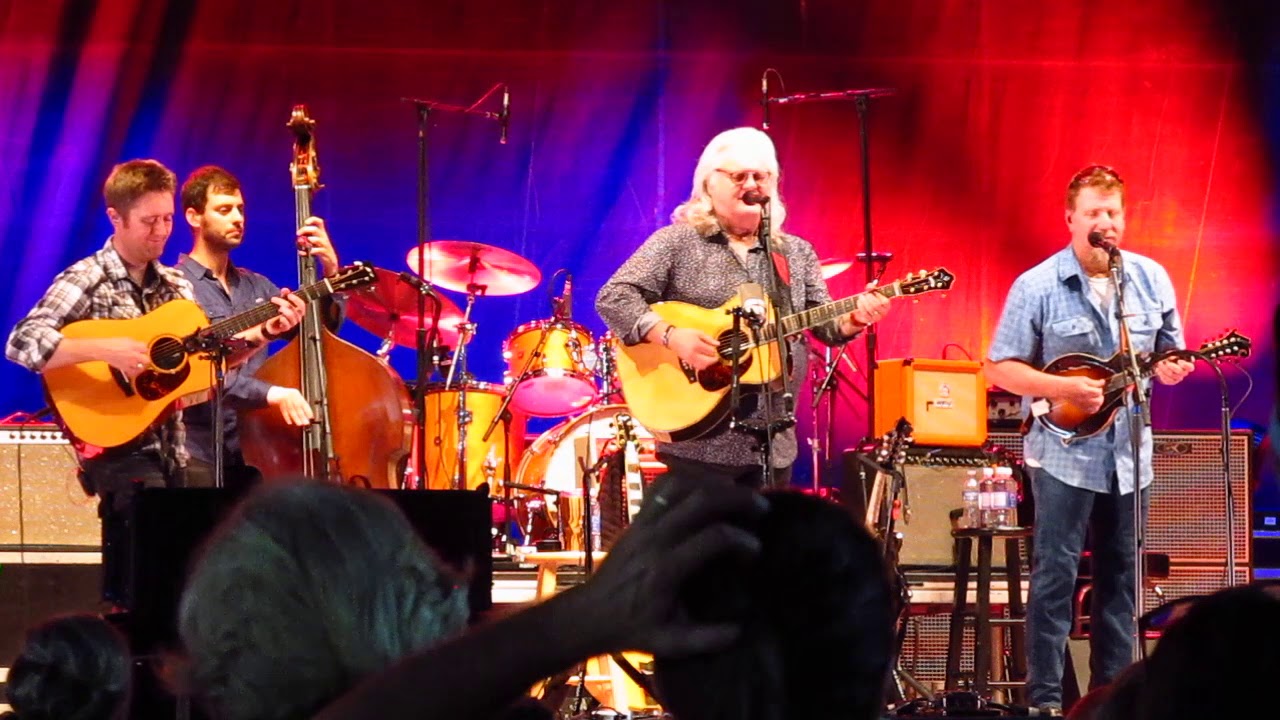 Ricky Skaggs at Hendersonville Hometown Jam "Simple Life" YouTube